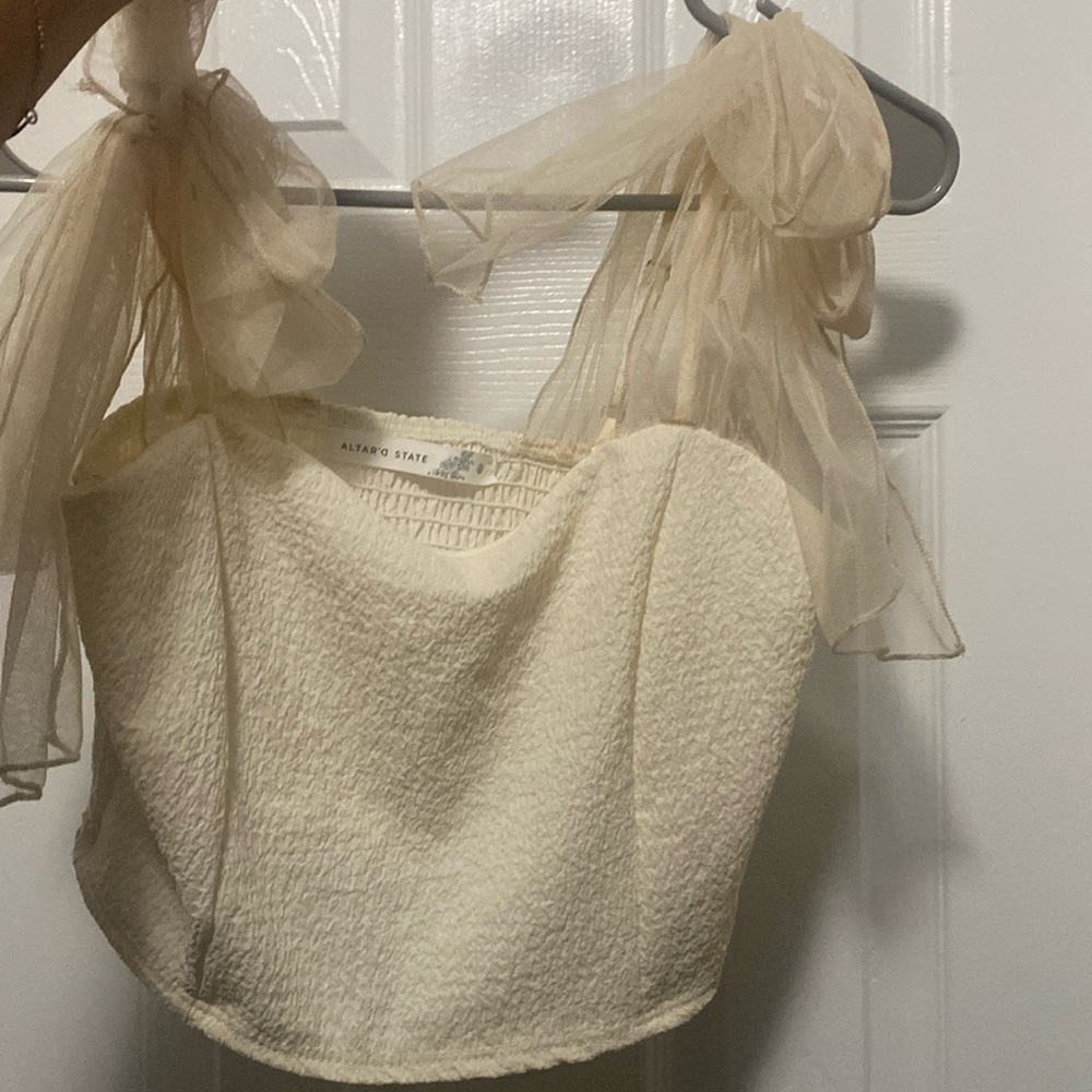 Stunning never worn top from altard state